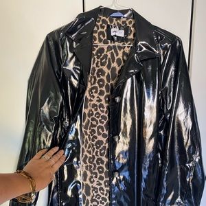 Hold for notbadhotstuff ;)